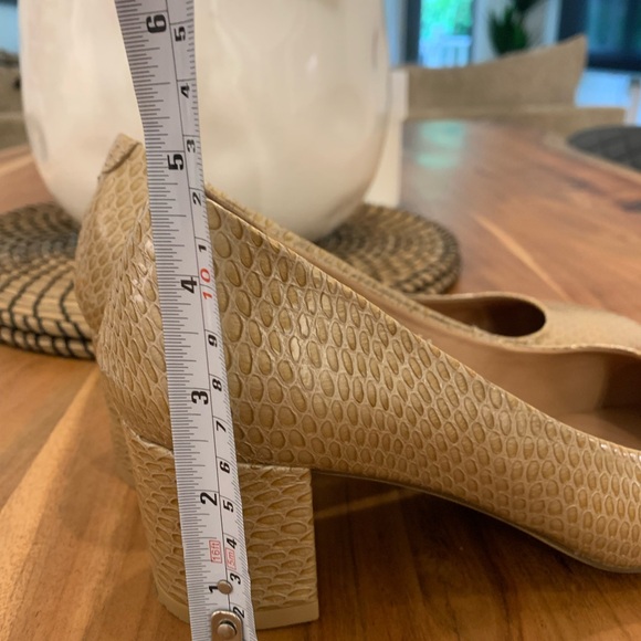 Heel size Europe 38 100% leather tan nude - Picture 5 of 8